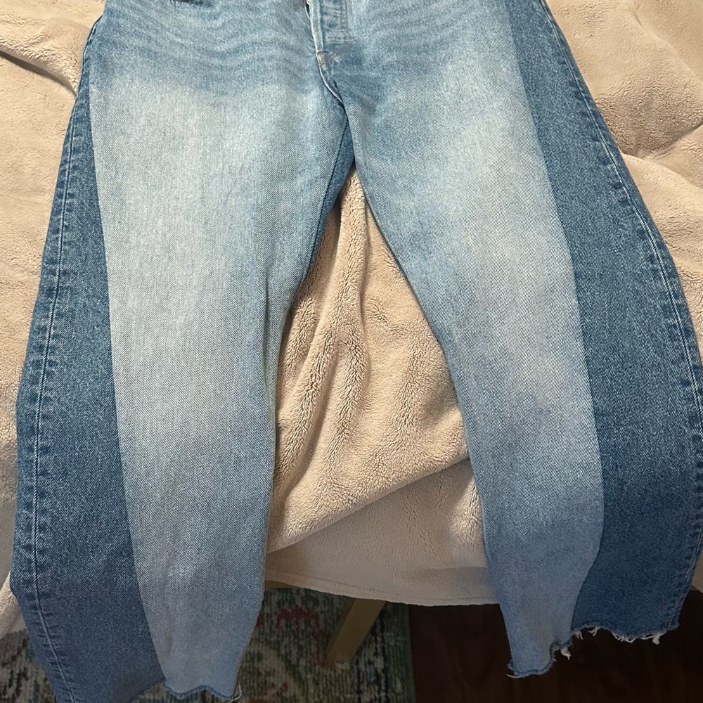 Two-Tone Levi’s Women's Jeans